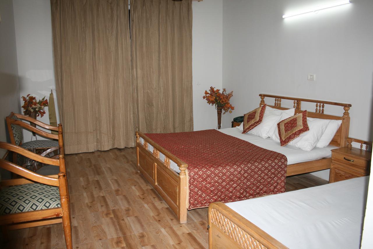 Pine Top Hotels Naran Dış mekan fotoğraf